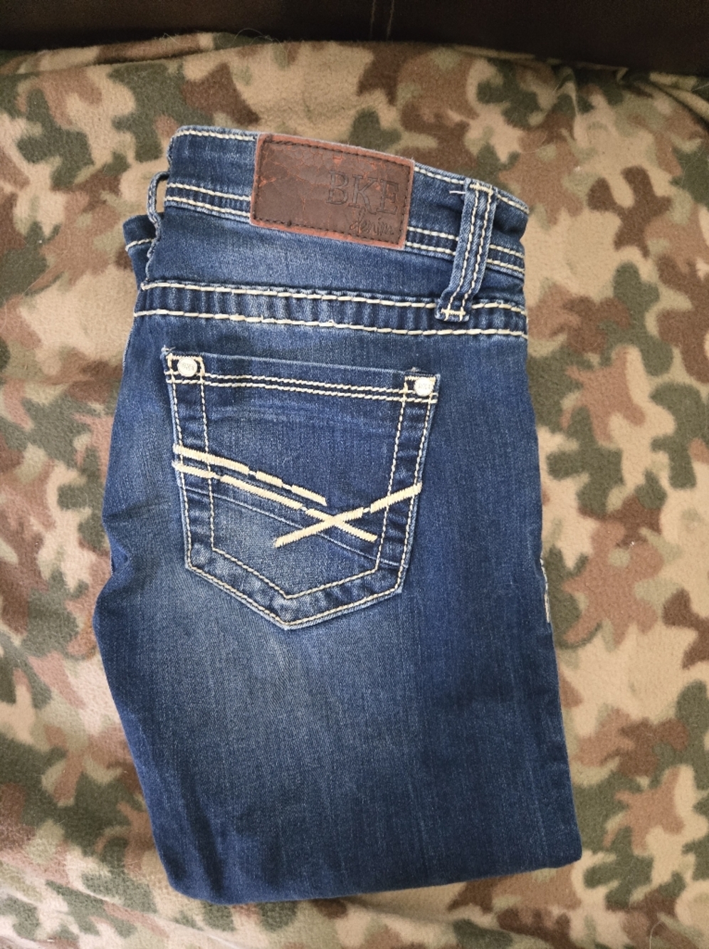 BKE Capri Size 23/00